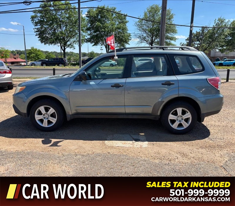 Subaru Forester Vehicle Full-screen Gallery Image 8