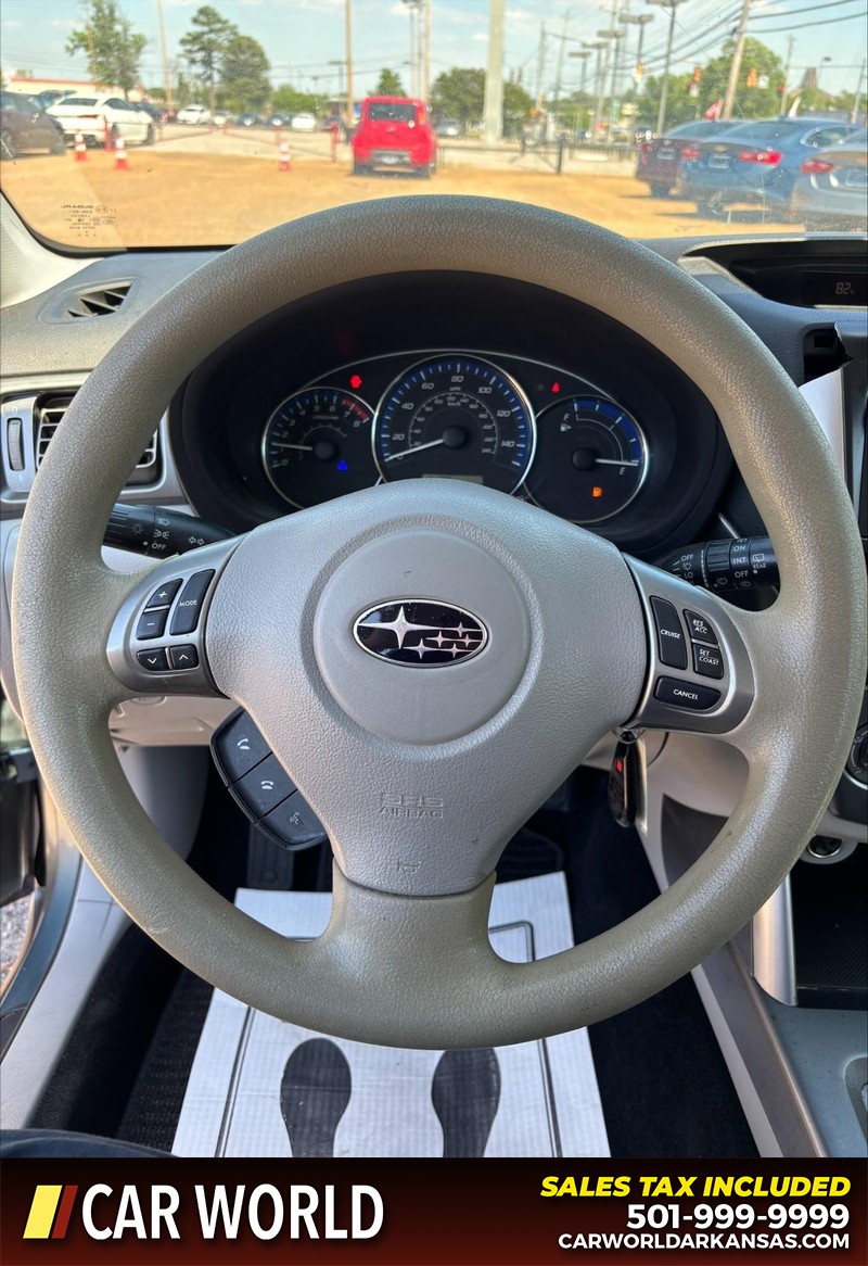 Subaru Forester Vehicle Full-screen Gallery Image 18