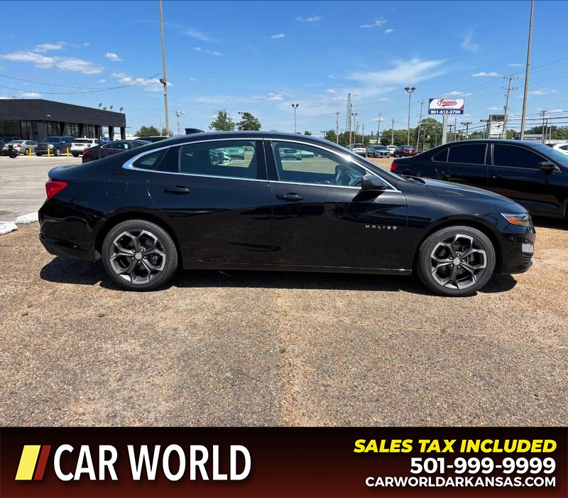 Chevrolet Malibu Vehicle Full-screen Gallery Image 2