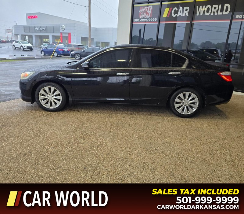 Honda Accord Sedan Vehicle Full-screen Gallery Image 4