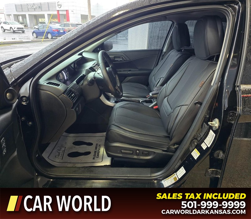 Honda Accord Sedan Vehicle Full-screen Gallery Image 8
