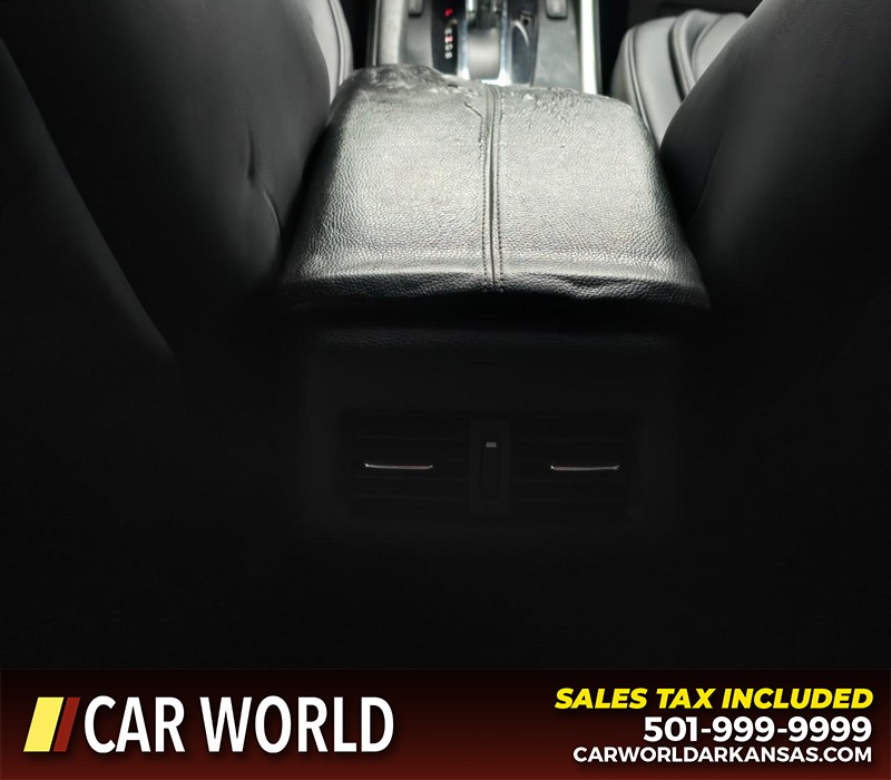 Honda Accord Sedan Vehicle Full-screen Gallery Image 21
