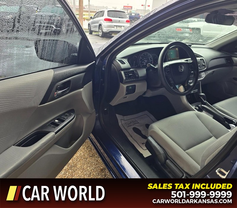 Honda Accord Sedan Vehicle Full-screen Gallery Image 7