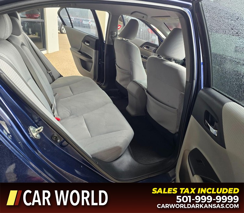 Honda Accord Sedan Vehicle Full-screen Gallery Image 12