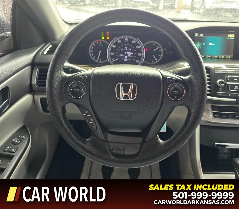 Honda Accord Sedan Vehicle Full-screen Gallery Image 14