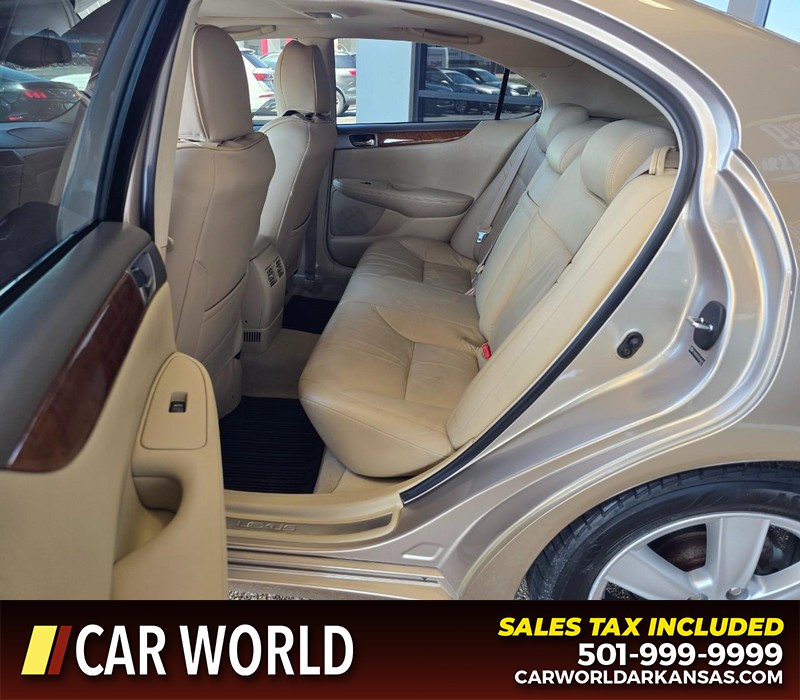 Lexus ES 330 Vehicle Full-screen Gallery Image 10
