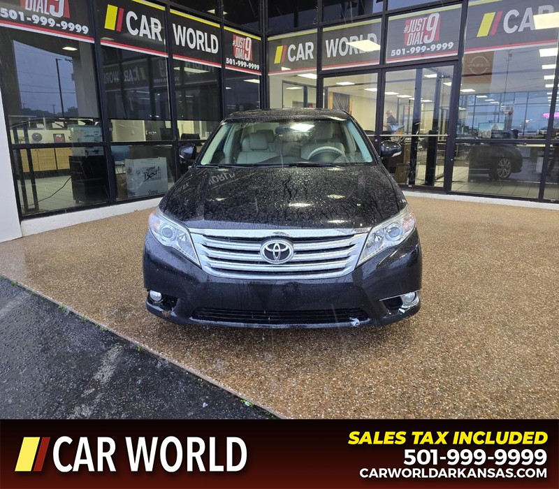 Toyota Avalon Vehicle Full-screen Gallery Image 2