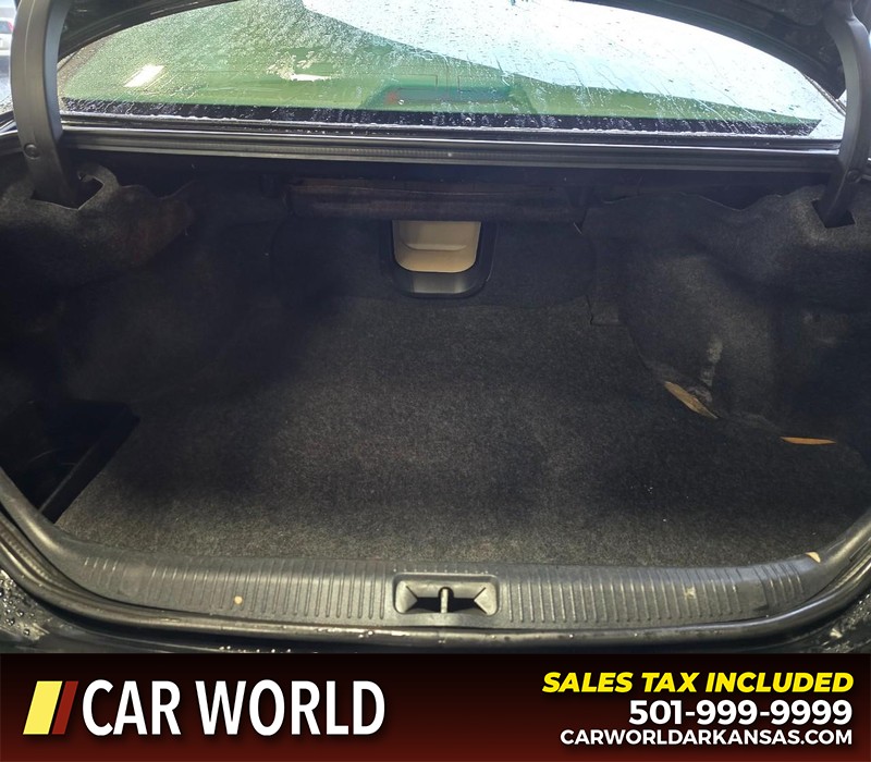 Toyota Avalon Vehicle Full-screen Gallery Image 13