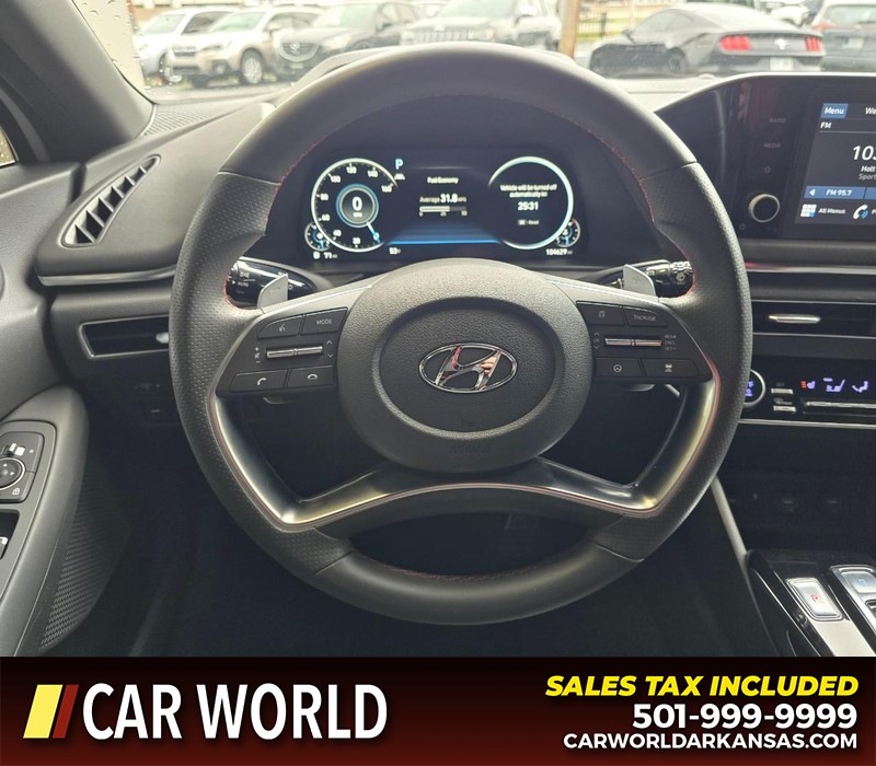 Hyundai Sonata Vehicle Full-screen Gallery Image 15