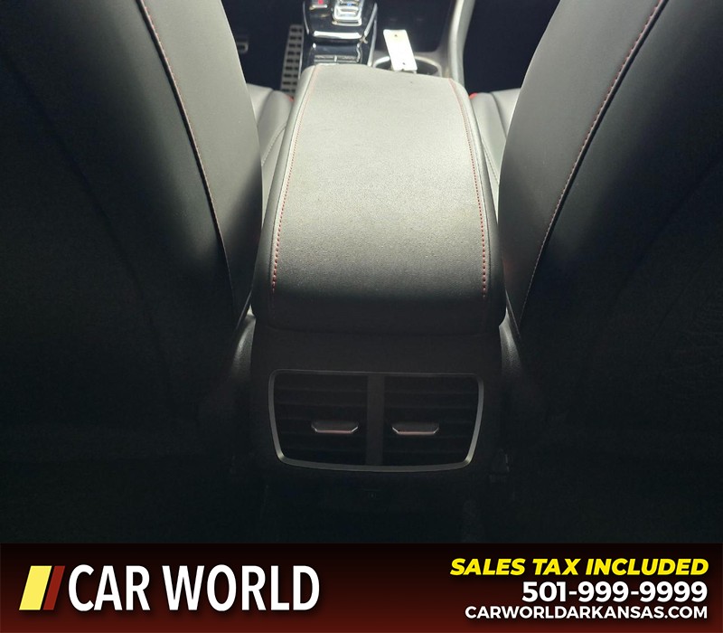 Hyundai Sonata Vehicle Full-screen Gallery Image 19