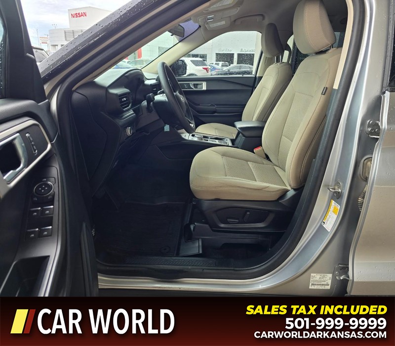 Ford Explorer Vehicle Full-screen Gallery Image 8