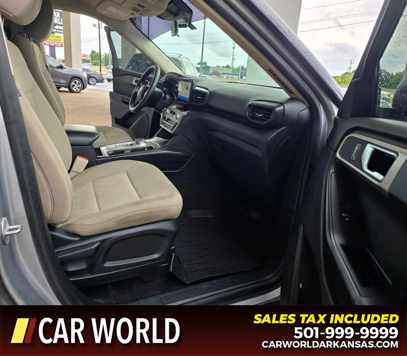 Ford Explorer Vehicle Full-screen Gallery Image 12