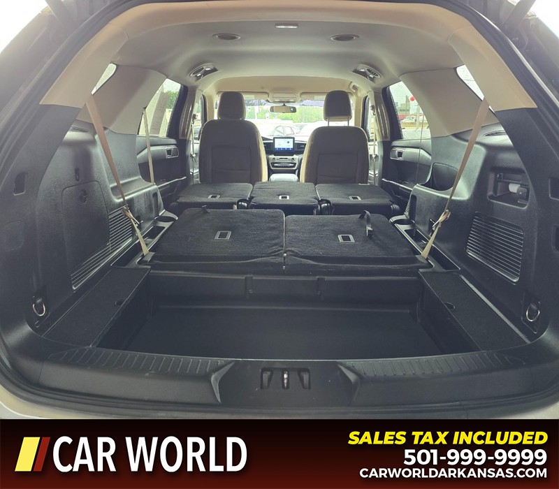 Ford Explorer Vehicle Full-screen Gallery Image 18