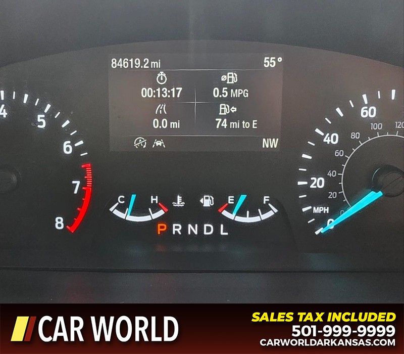 Ford Explorer Vehicle Full-screen Gallery Image 20
