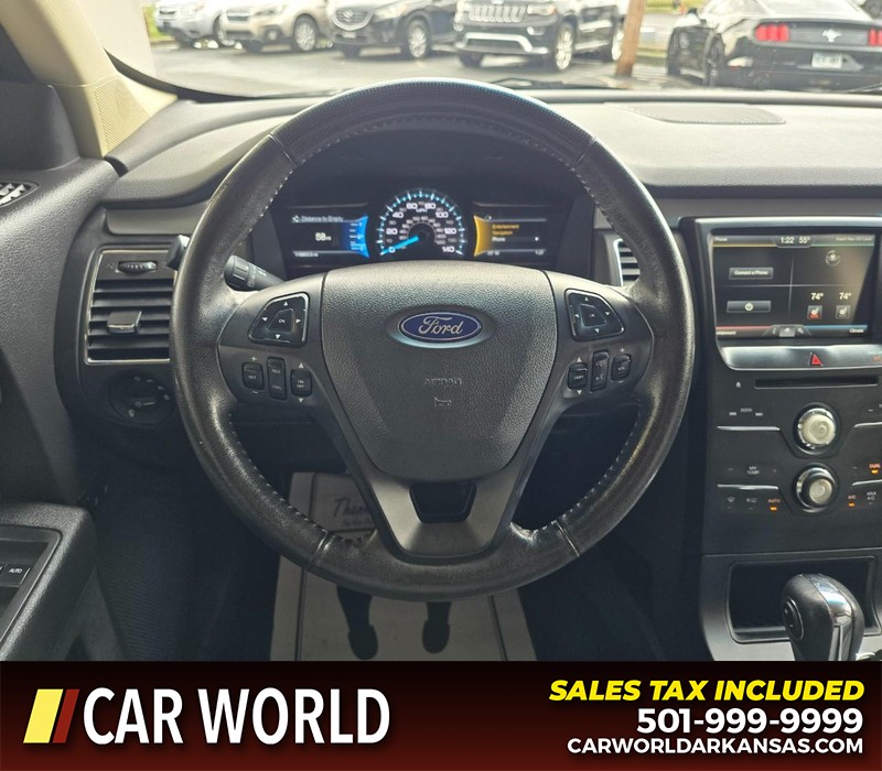 Ford Flex Vehicle Full-screen Gallery Image 18