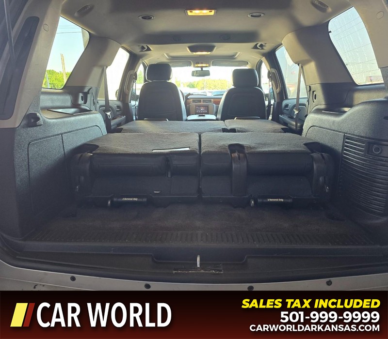GMC Yukon Vehicle Full-screen Gallery Image 17