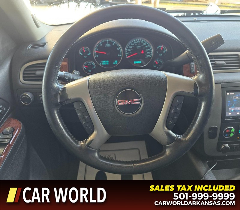 GMC Yukon Vehicle Full-screen Gallery Image 18