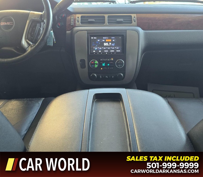 GMC Yukon Vehicle Full-screen Gallery Image 21