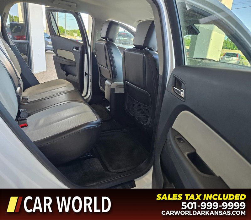 GMC Terrain Vehicle Full-screen Gallery Image 12