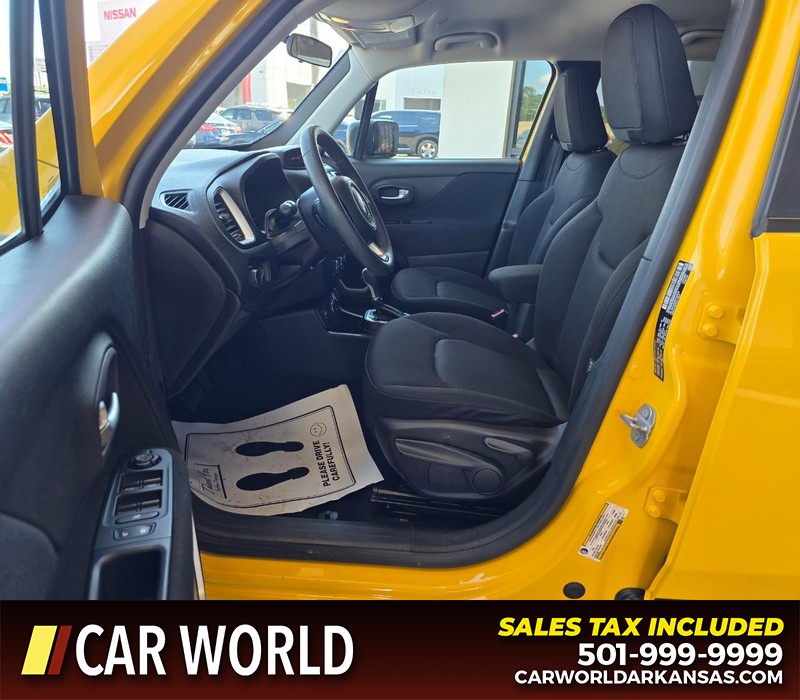 Jeep Renegade Vehicle Full-screen Gallery Image 7