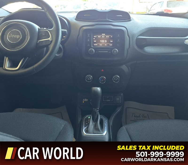 Jeep Renegade Vehicle Full-screen Gallery Image 17
