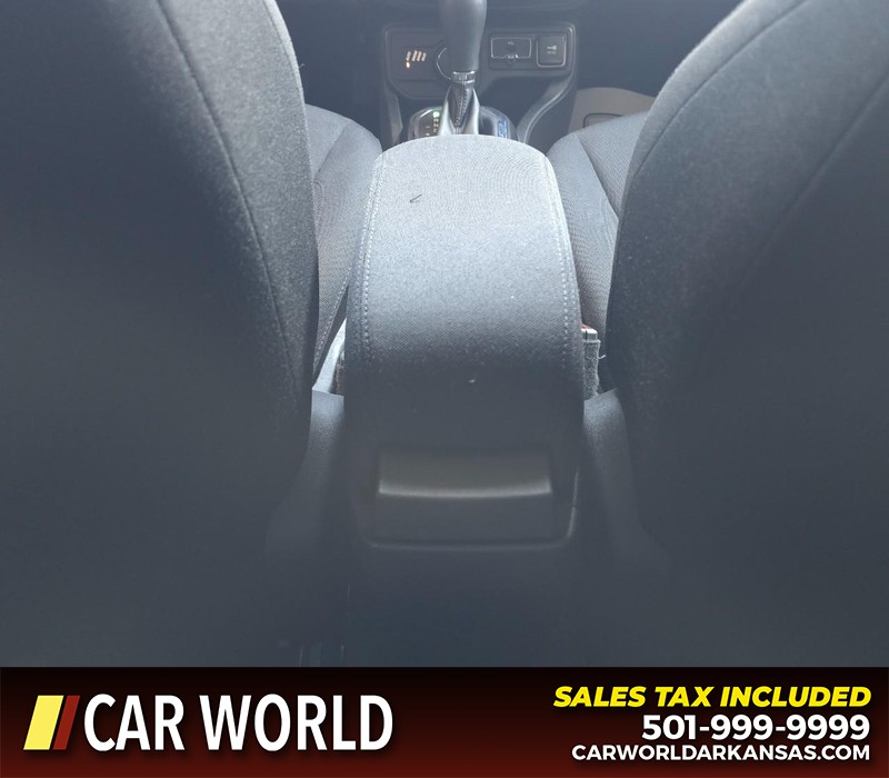 Jeep Renegade Vehicle Full-screen Gallery Image 18