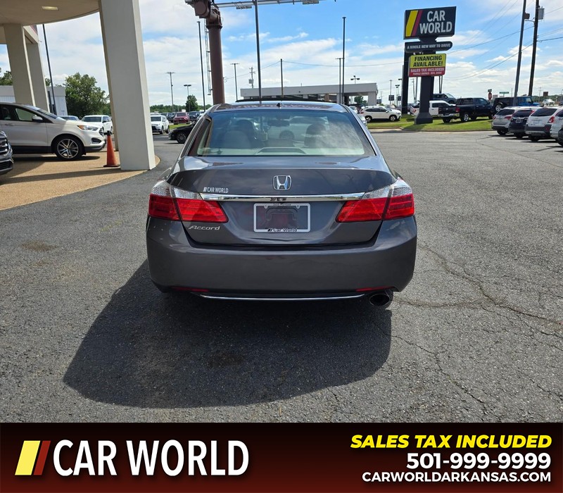 Honda Accord Sedan Vehicle Full-screen Gallery Image 5