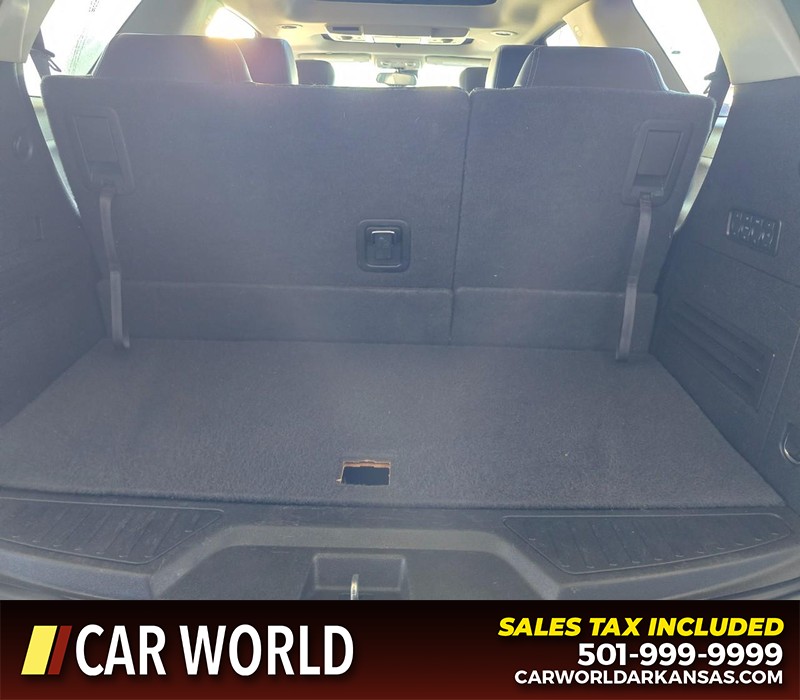 GMC Acadia Vehicle Full-screen Gallery Image 15