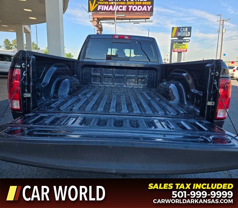 Ram 1500 Vehicle Full-screen Gallery Image 14