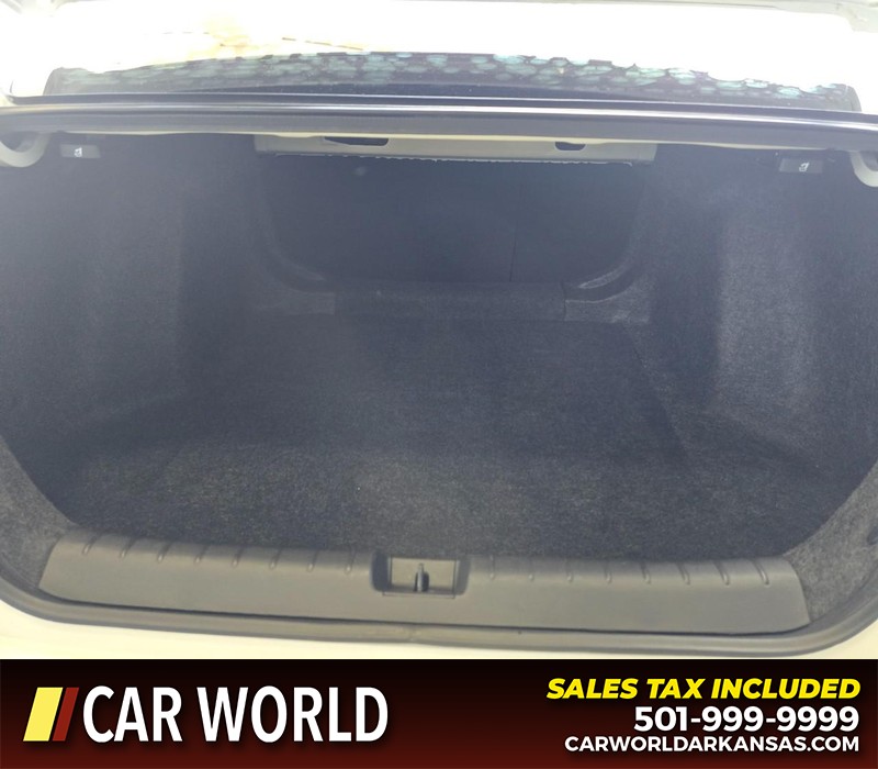 Honda Civic Sedan Vehicle Full-screen Gallery Image 13