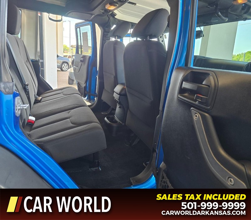Jeep Wrangler Unlimited Vehicle Full-screen Gallery Image 12