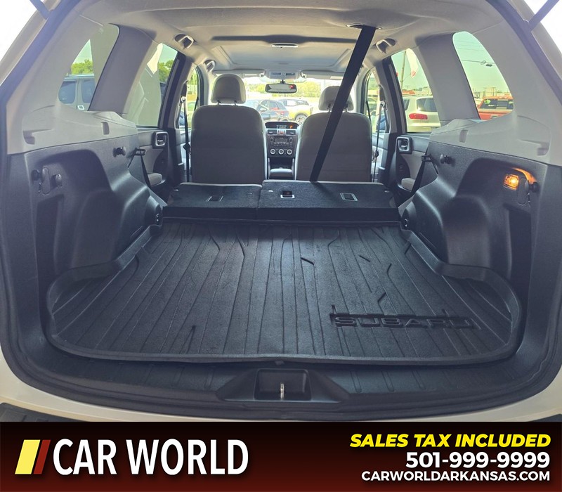 Subaru Forester Vehicle Full-screen Gallery Image 14
