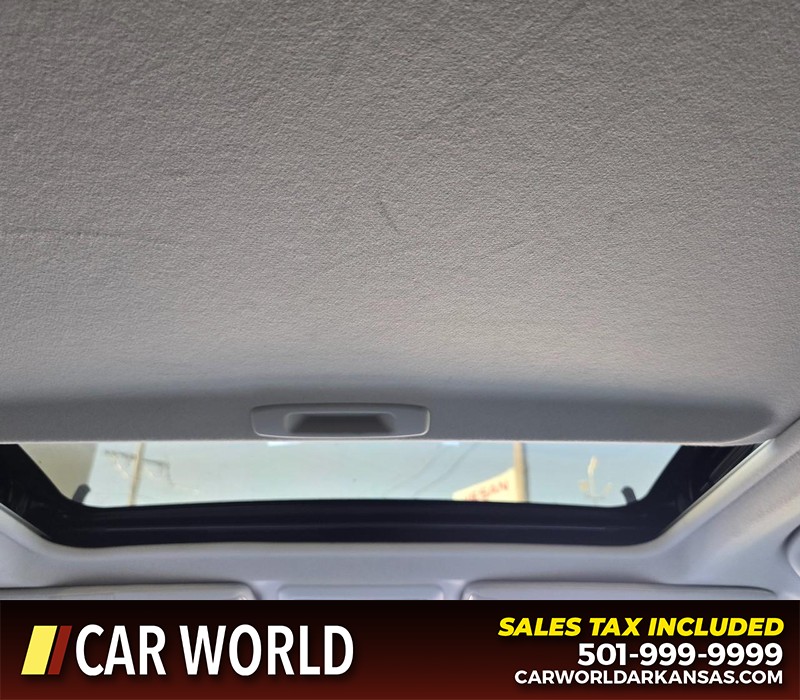 Subaru Forester Vehicle Full-screen Gallery Image 19