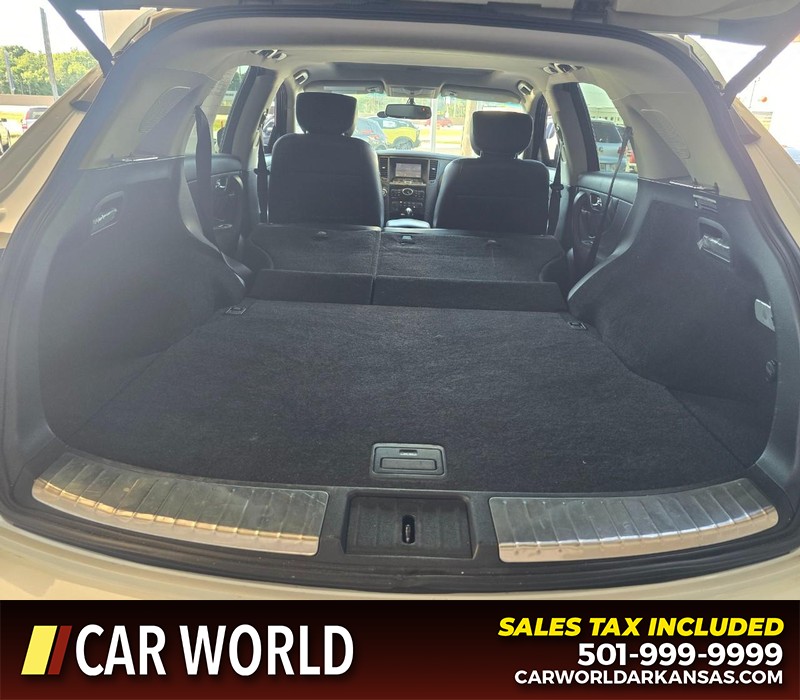 INFINITI QX70 Vehicle Full-screen Gallery Image 14