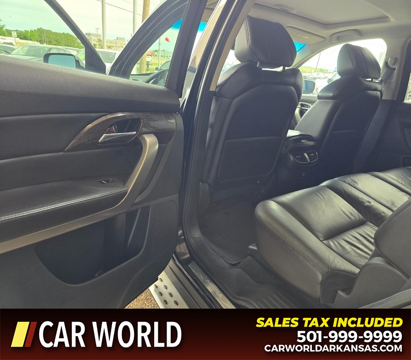 Acura MDX Vehicle Full-screen Gallery Image 9