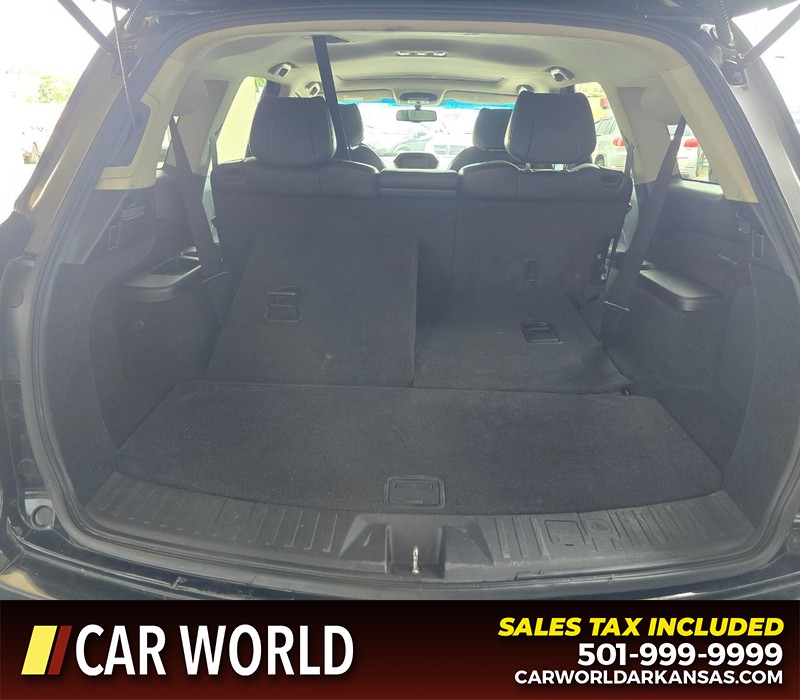 Acura MDX Vehicle Full-screen Gallery Image 16