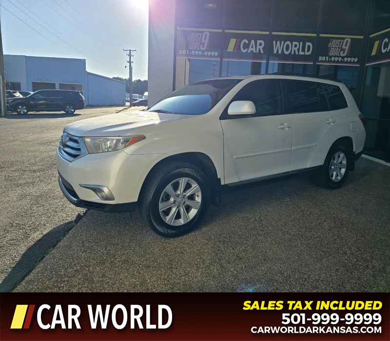 Toyota Highlander Vehicle Full-screen Gallery Image 3