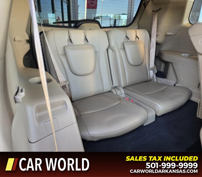 Toyota Highlander Vehicle Full-screen Gallery Image 14