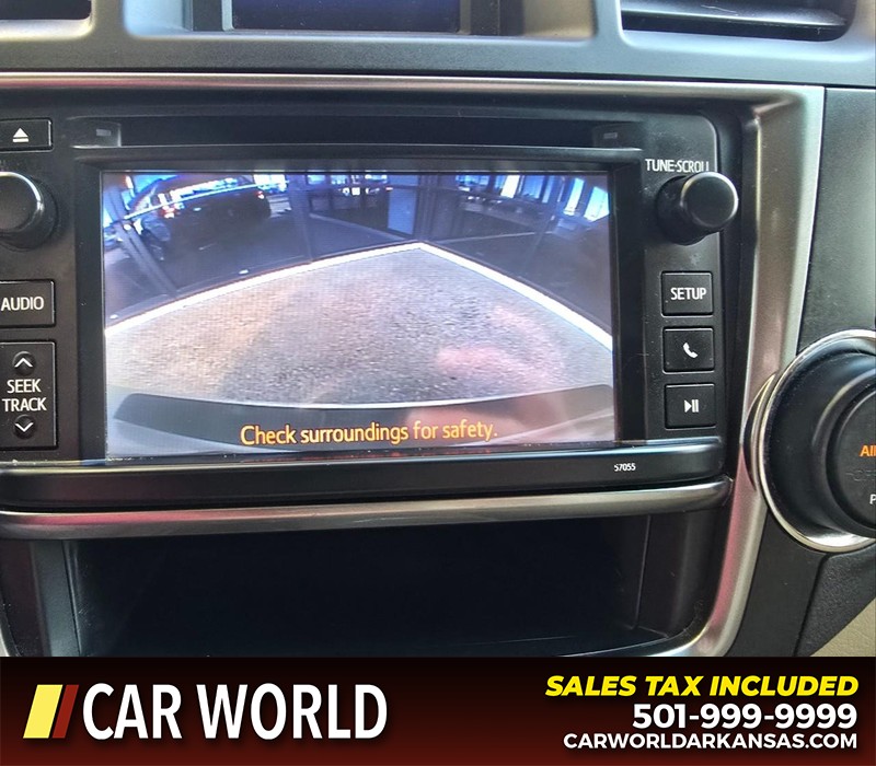 Toyota Highlander Vehicle Full-screen Gallery Image 22