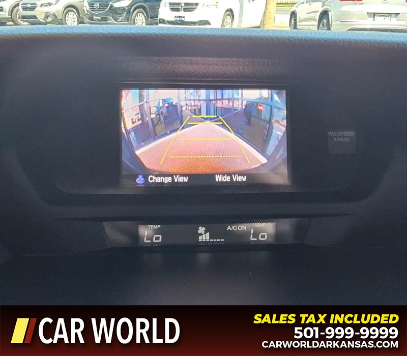 Acura ILX Vehicle Full-screen Gallery Image 19