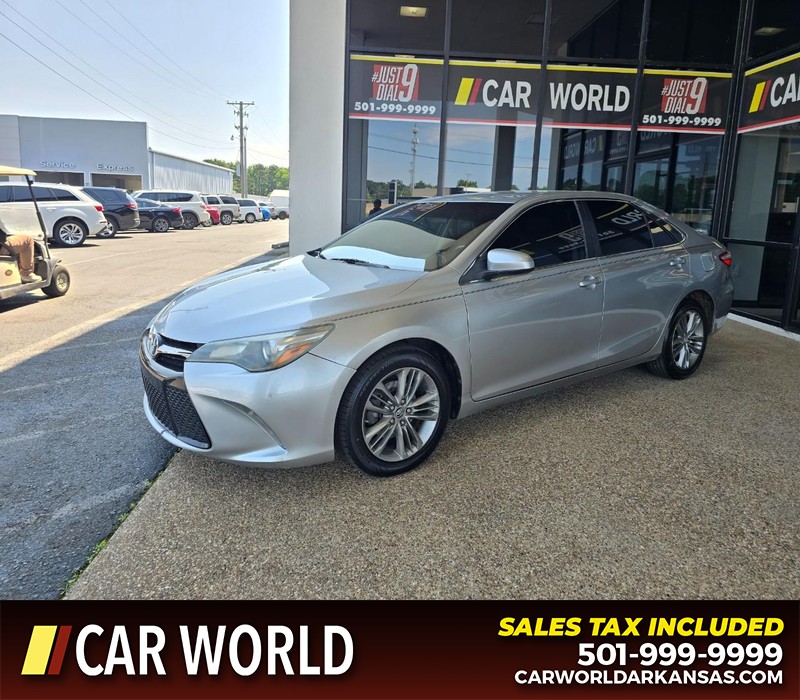Toyota Camry Vehicle Full-screen Gallery Image 3