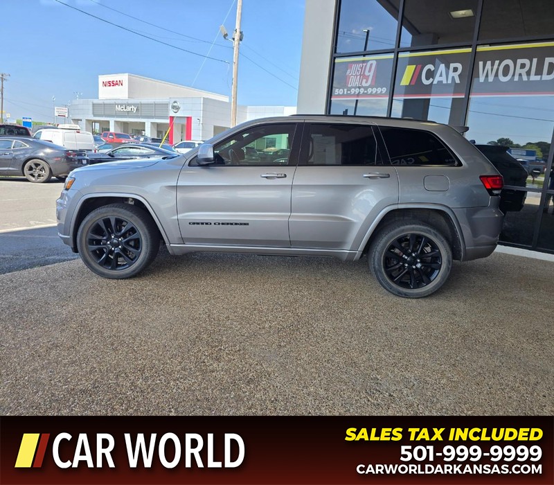 Jeep Grand Cherokee Vehicle Full-screen Gallery Image 4