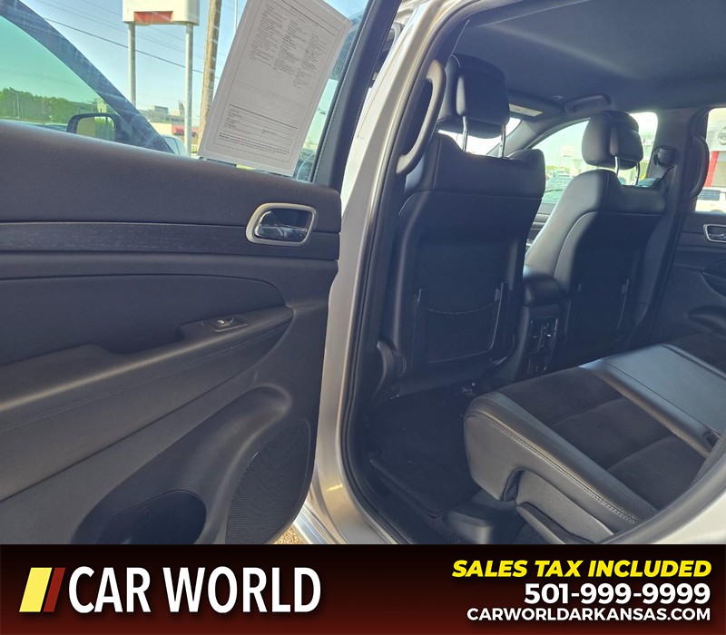 Jeep Grand Cherokee Vehicle Full-screen Gallery Image 9