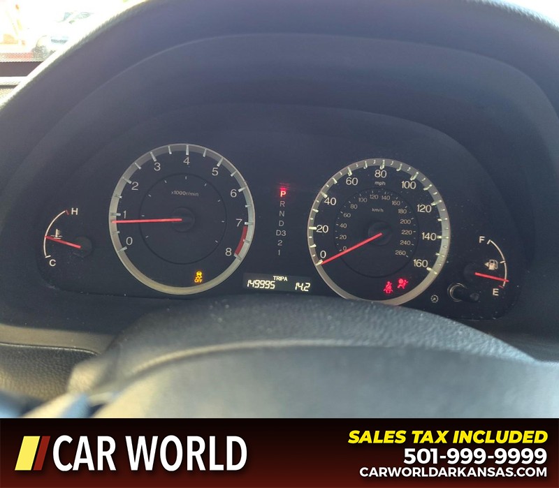 Honda Accord Sedan Vehicle Full-screen Gallery Image 16