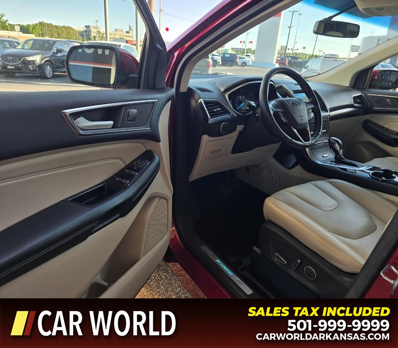Ford Edge Vehicle Full-screen Gallery Image 8