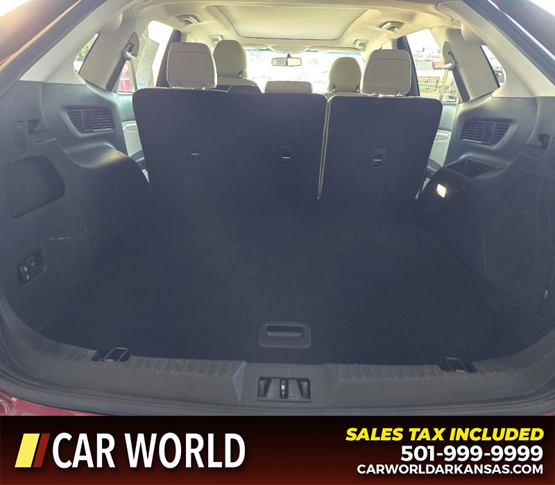 Ford Edge Vehicle Full-screen Gallery Image 15