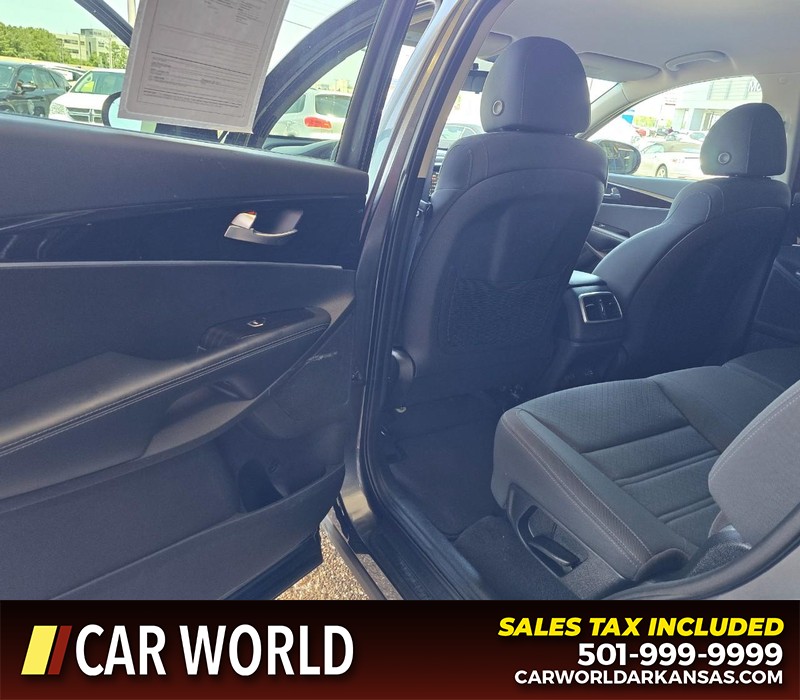 Kia Sorento Vehicle Full-screen Gallery Image 9