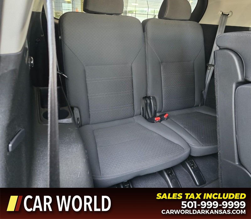 Kia Sorento Vehicle Full-screen Gallery Image 14