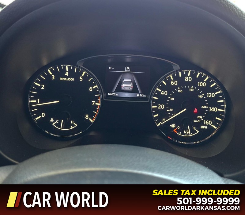 Nissan Altima Vehicle Full-screen Gallery Image 17