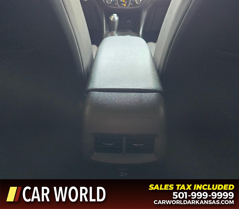 Chevrolet Equinox Vehicle Full-screen Gallery Image 20